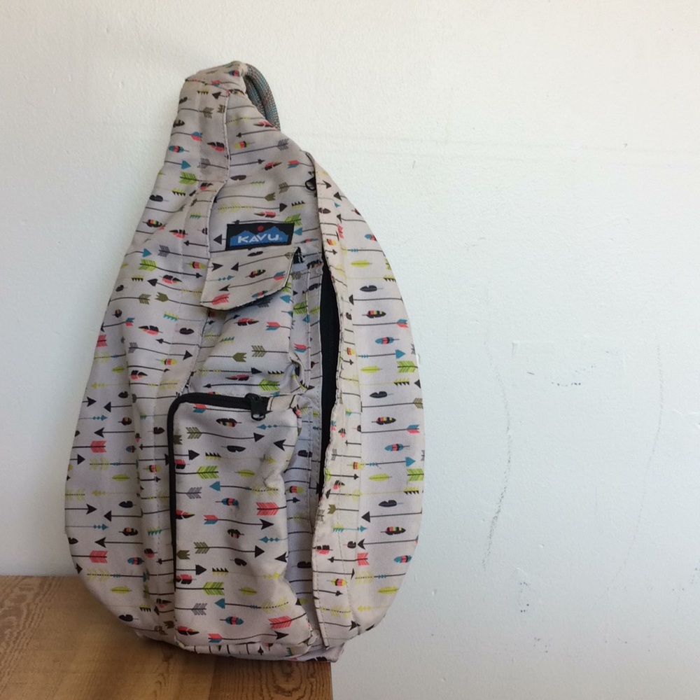 KAVU arrows rope sling backpack